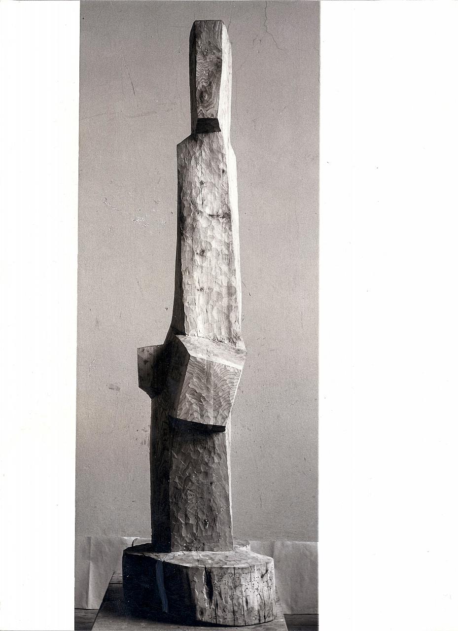 Thronende Figur Thronende Figur