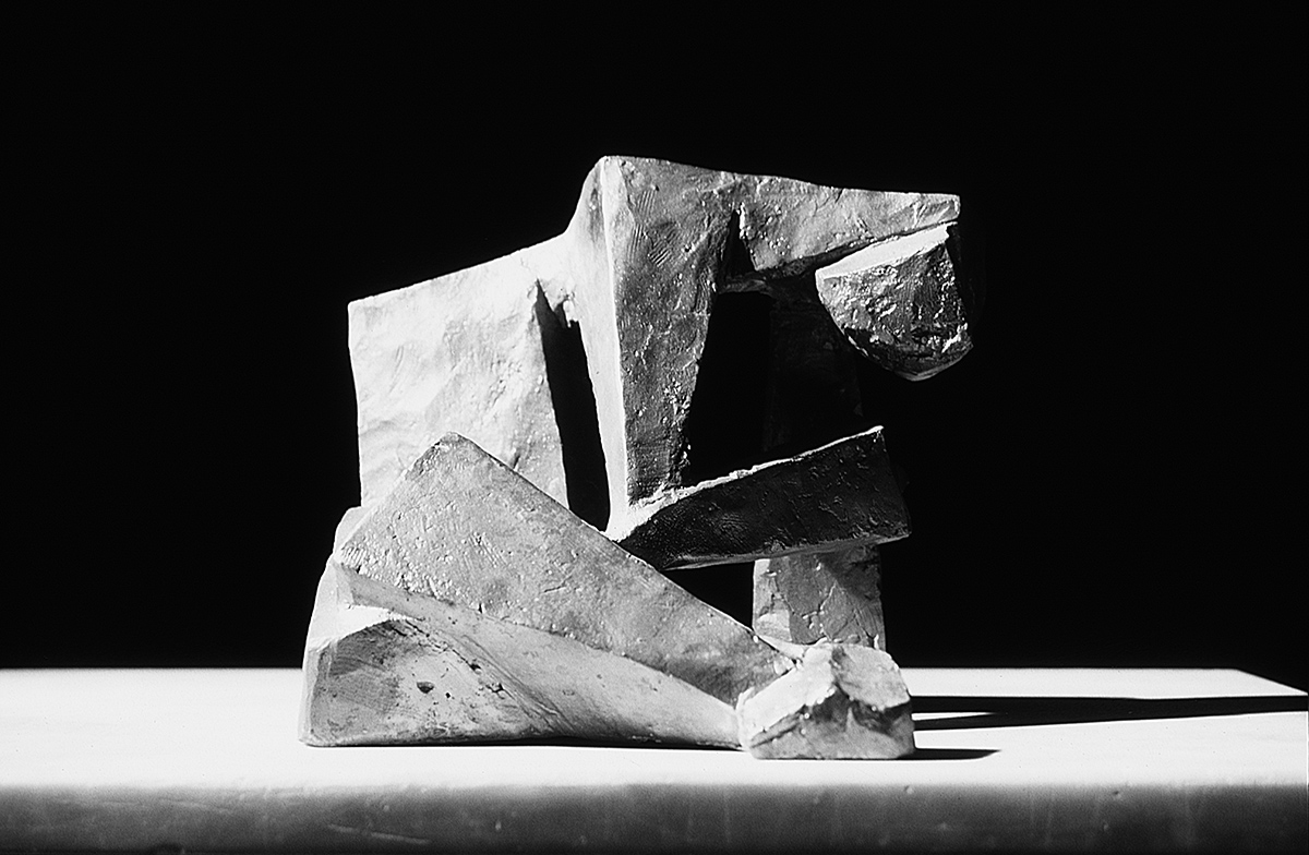 Kauernde Pariserin Kauernde Pariserin